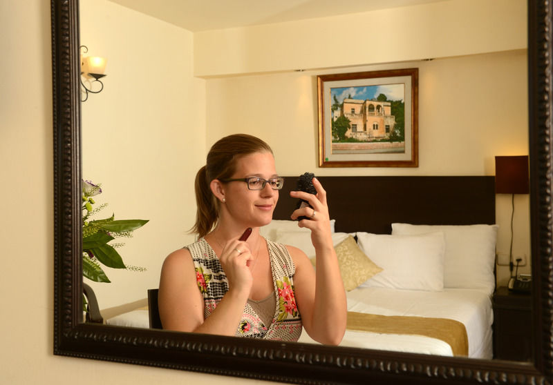 The Little House In Bakah Hotel Yerusalem Bagian luar foto